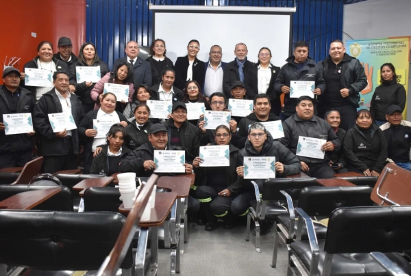 En Uqu&iacute;a.Reuni&oacute;n de trabajo y capacitaci&oacute;n