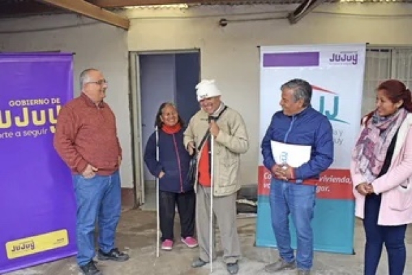El IVUJ contin&uacute;a entregando viviendas recuperadas