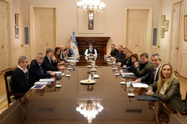 Javier Milei encabez&oacute; una reuni&oacute;n de Gabinete con foco en la gesti&oacute;n y sin menciones a la interna