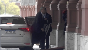 Exclusivo: Alberto eval&uacute;a lanzar una ley de medios para acercarse a Cristina