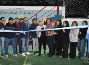 Club Luj&aacute;n. Inauguraron polideportivo en homenaje a Graciela Flores