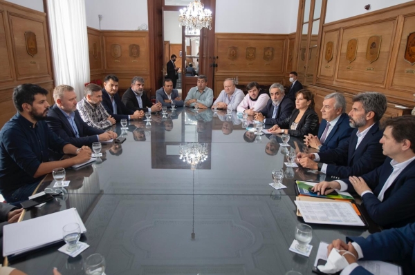 Foro de Intendentes Radicales gestionan ante naci&oacute;n