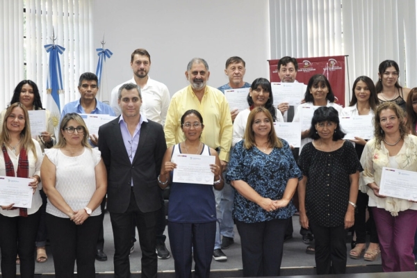 60 docentes de la escuela municipal Marina Vilte se capacitaron en Mediaci&oacute;n