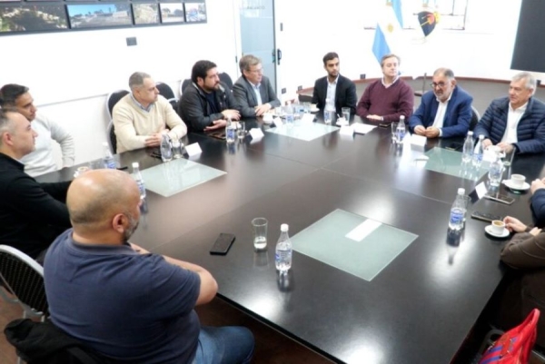 Concejales de Tucum&aacute;n visitaron la capital para conocer experiencia en transporte urbano
