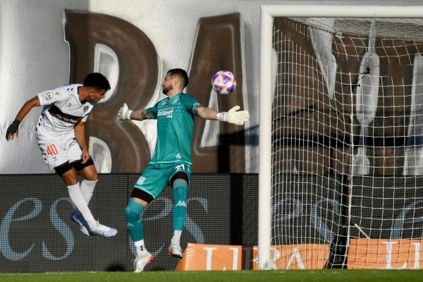 Liga Profesional: Platense golpe&oacute; duro a Racing