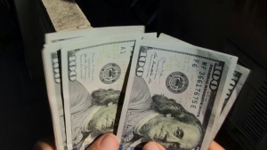 Segundo d&iacute;a sin cepo: el d&oacute;lar se estabiliz&oacute; en $1.230 sin la intervenci&oacute;n del Banco Central