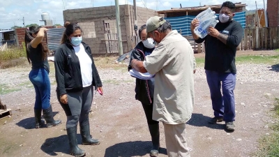 Relevamiento y ayuda familias afectadas por el temporal en Puesto Viejo