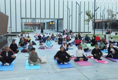 Municipalidad ampl&iacute;a las oportunidades para practicar yoga
