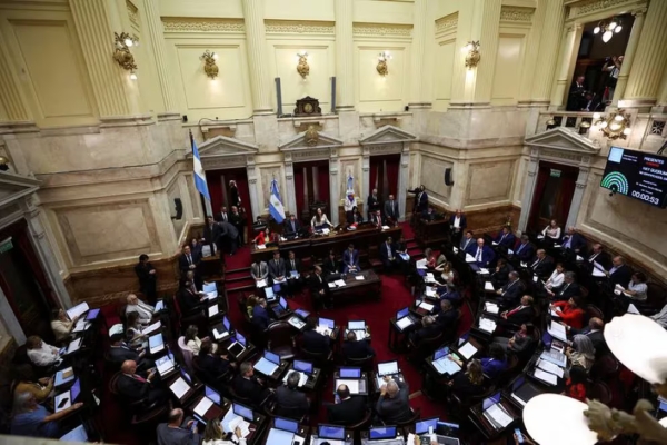 Senadores volver&aacute;n a recibir un aumento de sueldo y pasar&aacute;n a cobrar $8 millones por mes