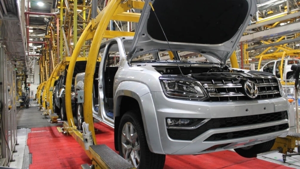 Gobierno y automotrices alcanzan acuerdo para fijar precios de autos 0km hasta el 31 de octubre