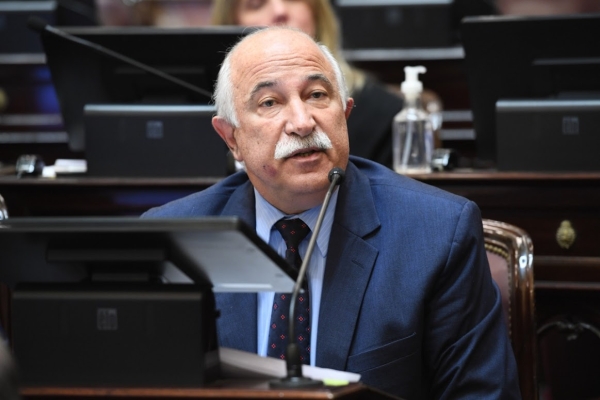 Reclaman acuerdo de reciprocidad en salud con Bolivia