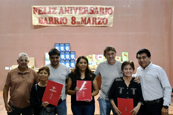 El Barrio 8 de Marzo celebr&oacute; un nuevo aniversario con la presencia de &ldquo;Pioneras&rdquo;