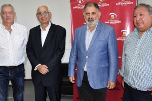 El municipio capitalino junto al Centro de Empleados de Comercio buscan soluciones ante crisis del transporte