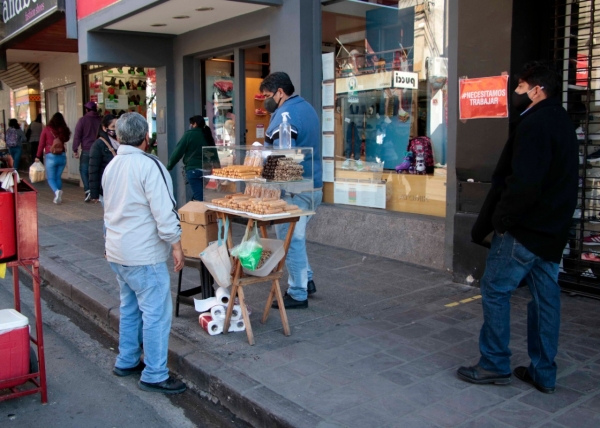 Desde el lunes regreso escalonado de vendedores ambulantes