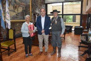 El vicegobernador recibió a familiares del Coronel Manuel Álvarez Prado