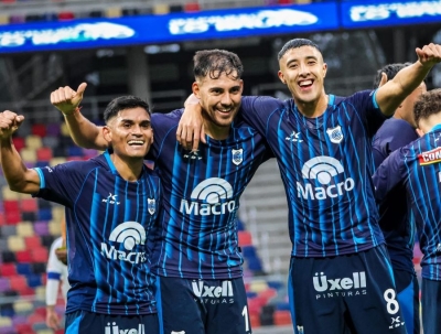 El &ldquo;Lobo&rdquo; gole&oacute; en Santiago del Estero y es l&iacute;der absoluto de la Primera Nacional