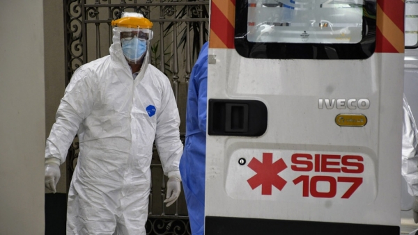 359 personas murieron y 14.740 fueron diagnosticadas con coronavirus en el pa&iacute;s