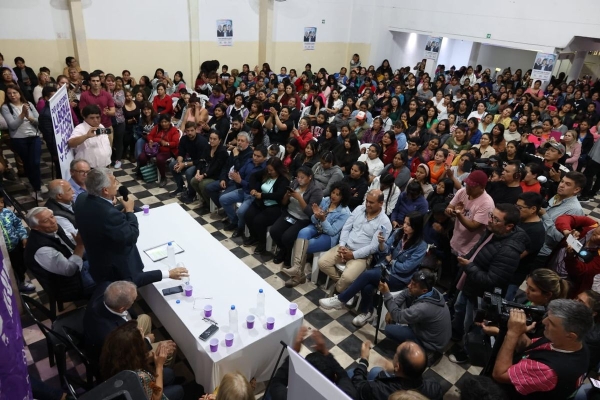 Capacitan a 700 mujeres para trabajar en el Parque Industrial de Perico