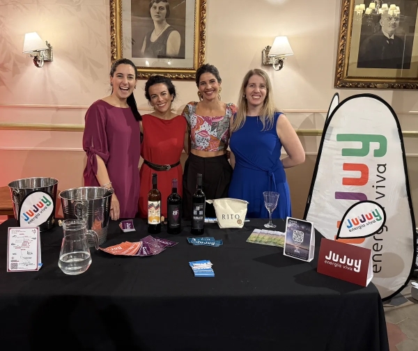 Sabores juje&ntilde;os de exportaci&oacute;n, vinos de altura conquistaron Asunci&oacute;n en una noche de enoturismo