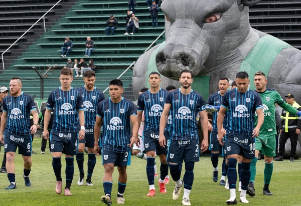 El "Lobo" gan&oacute; en Mataderos tres puntos de oro