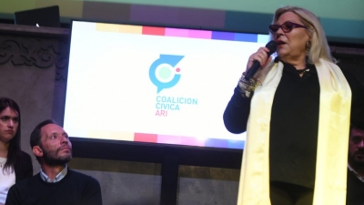 Carri&oacute; le pidi&oacute; a sus diputados apoyar el acuerdo con el FMI y le allana el camino a Alberto