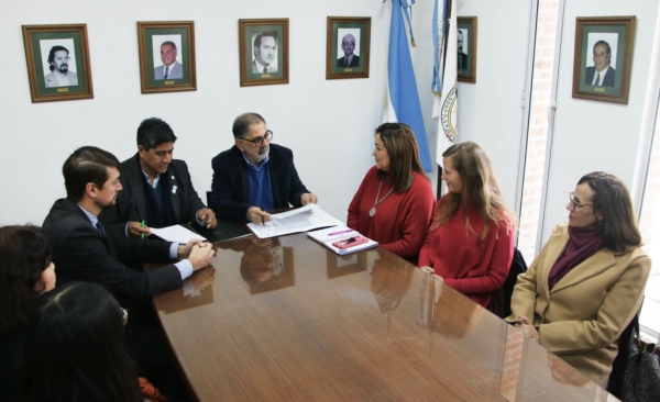 Intercambio de capacitaciones entre Ingenier&iacute;a y Municipio