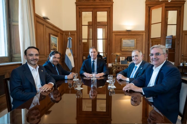 Comenz&oacute; el operativo Presupuesto 2027: Diego Santilli se reuni&oacute; con gobernadores del norte para pedirles el apoyo