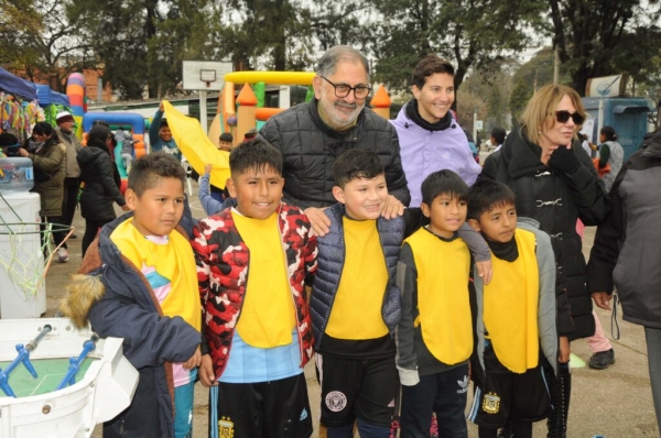 M&aacute;s de 600 chicos en jornada de deporte, juego y contenci&oacute;n