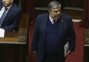 En otra dura sesi&oacute;n para el gobierno, el Senado volte&oacute; cinco decretos de Sturzenegger