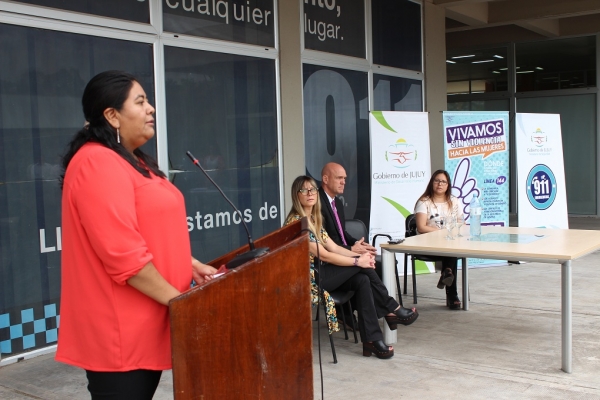 SEGUIMOS TRABAJANDO CON LAS FUERZAS DE SEGURIDAD EN PERSPECTIVA DE G&Eacute;NERO