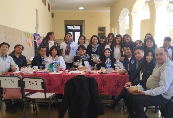 Maestros de la Escuela Normal celebraron su d&iacute;a