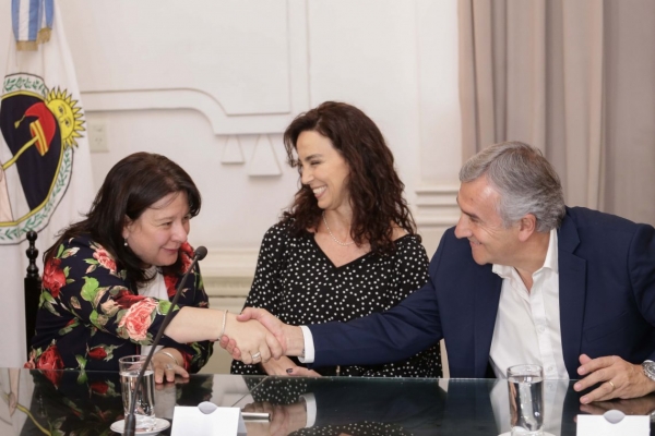 PRESENTARON EL PROGRAMA &ldquo;AHORA FARMACIA&rdquo;