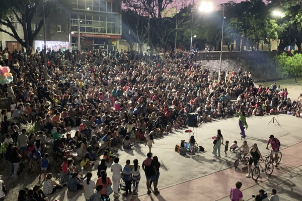 Noche de Talentos en el Parque Xibi Xibi