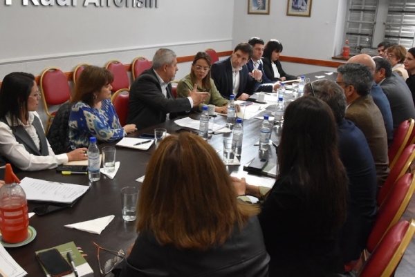 Legisladores recibieron al Tribunal de Evaluaci&oacute;n  para la designaci&oacute;n de jueces