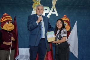Gerardo Morales visit&oacute; la escuela Polivalente de Arte y agradeci&oacute; por "defender la educaci&oacute;n p&uacute;blica"