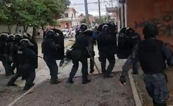 Con incidentes se iniciaron las obras en la escuela de Campo Verde