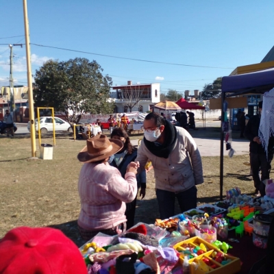 Realizaron Feria de Santa Anita en el Comedero