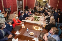 &ldquo;Es momento de una gran construcci&oacute;n desde la periferia hacia el centro&rdquo;