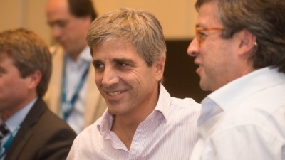Caputo cruz&oacute; a Milei y neg&oacute; un golpe de mercado del banco Macro