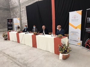 Empresas recibieron el certificado de cr&eacute;dito fiscal