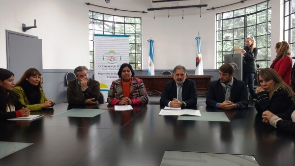 Convenio de cooperaci&oacute;n por la ni&ntilde;ez y adolescencia entre Desarrollo Humano y el Municipio de la Capital